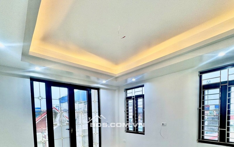 BÁN NHÀ 6.1 TỶ 6 TẦNG THANG MÁY 60M2 NGÕ Ô TÔ LÊ HỒNG PHONG