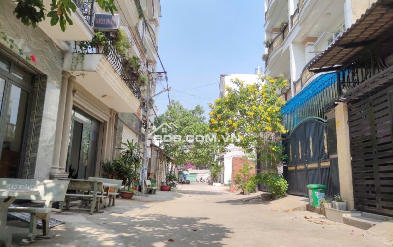 Bán đất tặng nhà C4, 15x12m HXH 8m TX21 gần Chung cư Picity, Ngã Tư Ga nhỉnh 6Tỷ