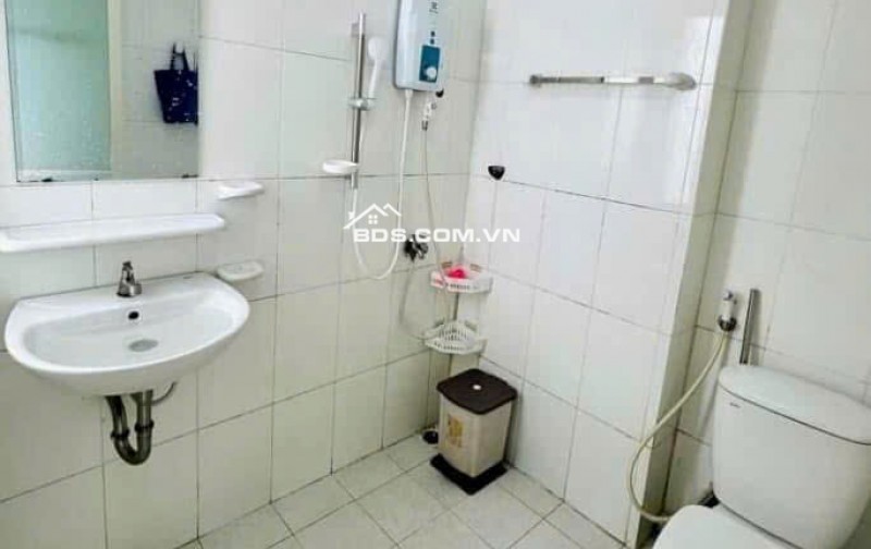 Chung cư SaiGon Tower, Thoại Ngọc Hầu, TP: 3p ngủ, 10tr/th, Nt đầy đủ.