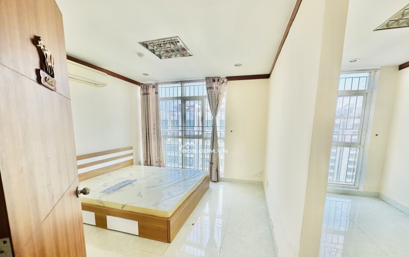 CHO THUÊ PENTHOUSE Ở NEW SAIGON RỘNG 300M²