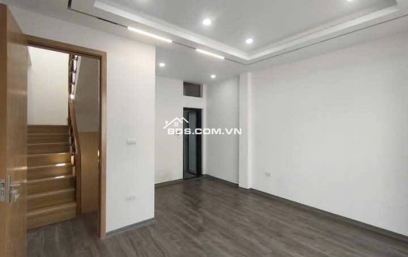 Bán Nhà Lê Trọng Tấn Thanh Xuân 30m x 5 Tầng Mới Đẹp Full Nội Thất Gần Ô TÔ Giá 6.8 Tỷ