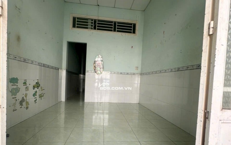 31. nhà 6 triệu 3 phòng ngủ gần chợ An Hoà