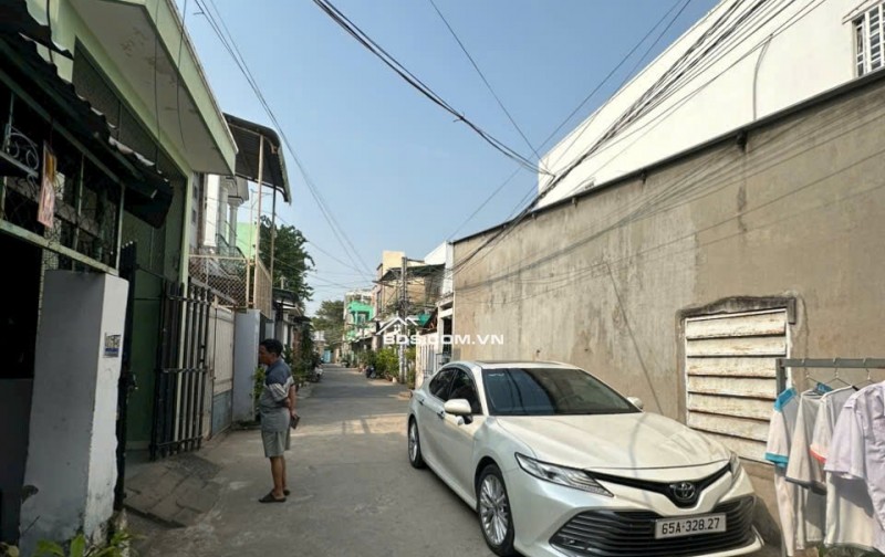 31. nhà 6 triệu 3 phòng ngủ gần chợ An Hoà