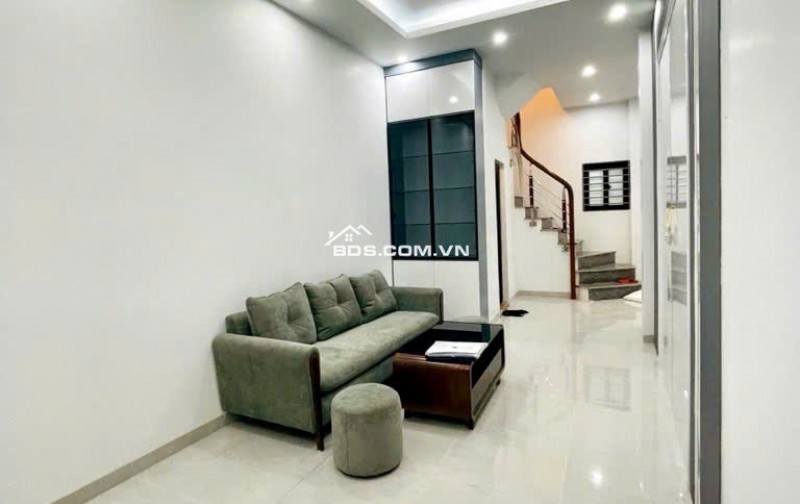 Em Bán Nhà Kim Mã / 5 Tầng 38m2 dân xây -7x tỷ