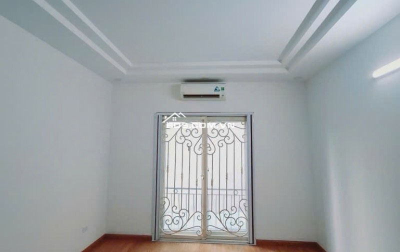 Bán nhà nhỏ nhỏ xinh xinh 4 tầng, 41m², Ngõ 572 Ngọc Thụy, Long Biên, 6 tỷ, Múc đi anh chị em