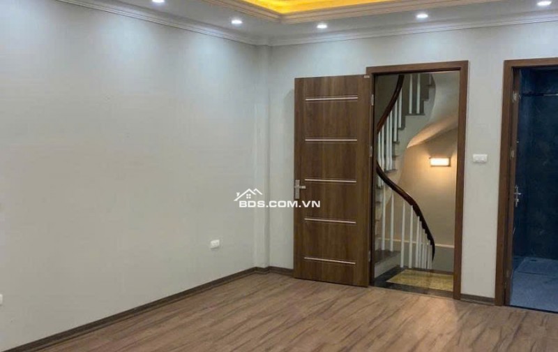 Nhà Mới Tinh - Hoàng Mai - 36m² - 5 Tầng - Mt 4.2m - Chỉ Việc Xách Vali Về Ở