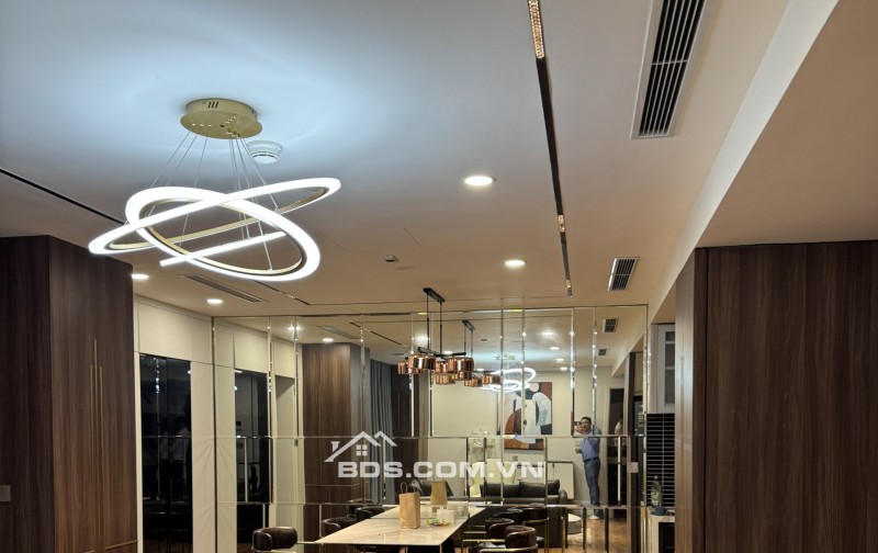 Bán căn hộ 80m2 Green Diamond 93 Phố Láng Hạ, Đống Đa