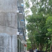Cần Bán Nhà 1 Trệt 2 Lầu Mặt Tiền Đường Khu Lake View Bờ Hồ Ông Mao Tại Mỹ Hạnh Nam ,Đức Hòa.