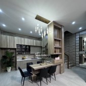 Nguyễn Văn Cừ - Long Biên - 52m2 - 12 tỷ - Ô tô - Dân xây