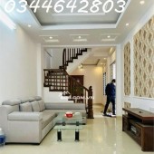 Nhỉnh 5 tỷ căn nhà 3 tầng x 35m2 -NGÕ 122 KIM GIANG- ĐẠI KIM (đi bộ đi học )
