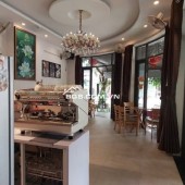 Lô góc 5 tầng ,dòng tiền 70 triệu tháng -Đường 10,5m Huỳnh Tấn Phát -Hòa Cường -Giá chỉ 13,9 tỷ .