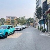 NHÀ NGÔ GIA TỰ - VIỆT HƯNG LONG BIÊN. NHÀ ĐẸP 6 TẦNG THANG MÁY - 20 PHÒNG CHO THUÊ - DÒNG TIỀN - OTO TRONG NHÀ - CỔNG OTO DỪNG ĐỖ CHỈ 17,5 TỶ