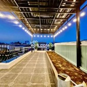 Nhà đẹp 3 tầng ,hồ bơi ,sân ô tô ,Bàu Năng -Gần biển Nguyễn tất Thành - Giá chỉ 6,75 tỷ .