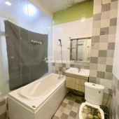 Bán gấp nhà phố gần khu Aeon Tạ Quang Bửu  80m2 6 tầng giá nhỉnh 14tỷ Ms Dung