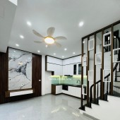 BÁN NHÀ 5 TẦNG 30m2 GẦN PHỐ  NGUYỄN TRÃI THANH XUÂN  GIÁ 65 TỶ
