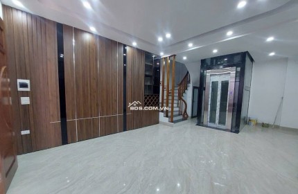 Bồ Đề - Long Biên - 67m2 - 8,7 tỷ - Gần ô tô - Thang máy