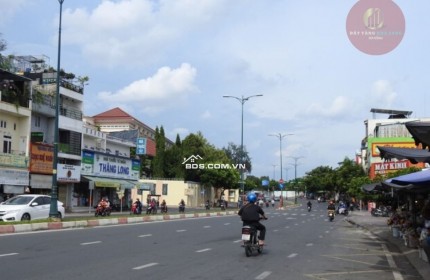 ☀️ BÁN GẤP NHÀ MẶT PHỐ LÊ VĂN HIẾN – Mặt tiền đường lớn, thích hợp đầu tư sinh lời!