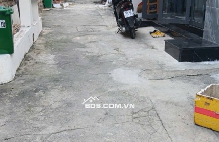 BÁN NHÀ VỊ TRÍ ĐẸP, KHÔNG QUY HOẠCH NGAY TẠI ĐƯỜNG PHAN VĂN HỚN, TÂN THỚI NHẤT, QUẬN 12