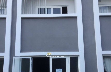 Gấp bán Shophouse Binh Tân - đầu ngõ TPHCM đi miền Tây - có sẵn dòng tiền cho thuê - Ms. Dung