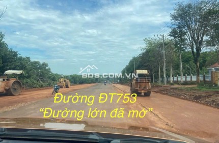 Đất nền đường DT753 đang được mở rộng 55m