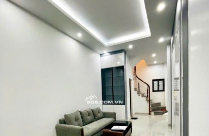 Em Bán Nhà Kim Mã / 5 Tầng 38m2 dân xây -7x tỷ