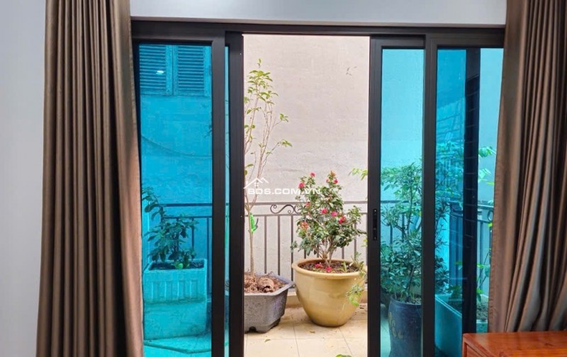 Bán nhà Phố Đại Mỗ, Ngõ Thông, Ô tô qua cửa, DT 42mx5t, MT4m, 7.3 Tỷ