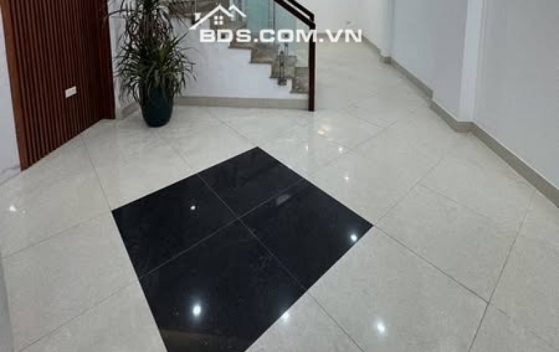 Bán nhà đẹp 48m2 Ngô Gia Tự, Long Biên, Dân xây, Full đồ, 5 tỷ 5