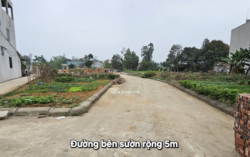 Bán Lô víp 3 Mặt Tiền 129,3m2 Tại Bình yên Hòa Lạc
