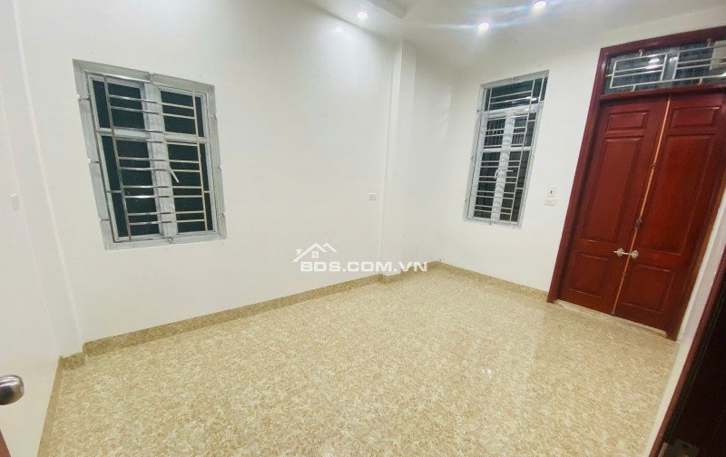 BÁN NHÀ ĐẸP 2.45 TỶ 3 TẦNG 47M2 NGÕ CỰC RỘNG NGẮN KHU ĐẦM BÉT
