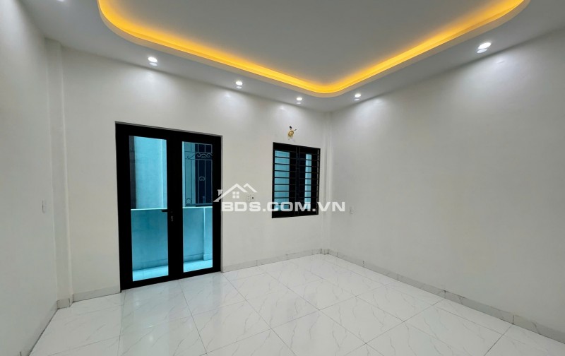 BÁN NHÀ ĐẸP 2.5 TỶ 3 TẦNG 46M2 NGÕ THẲNG NGẮN KHU ĐẦM BÉT
