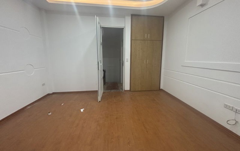 Nhà đẹp Xuân La Tây Hồ Hà Nội 32m2 số tầng 5 mặt tiền 4.2m giá  cần bán 7.5 tỷ