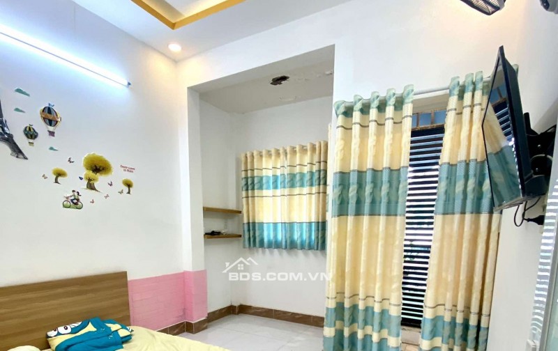 TCH, QUẬN 12 - NHÀ 2 TẦNG MỚI - HẺM 7M, TẶNG NỘI THẤT - GIÁ RẺ 3.58 TỶ.