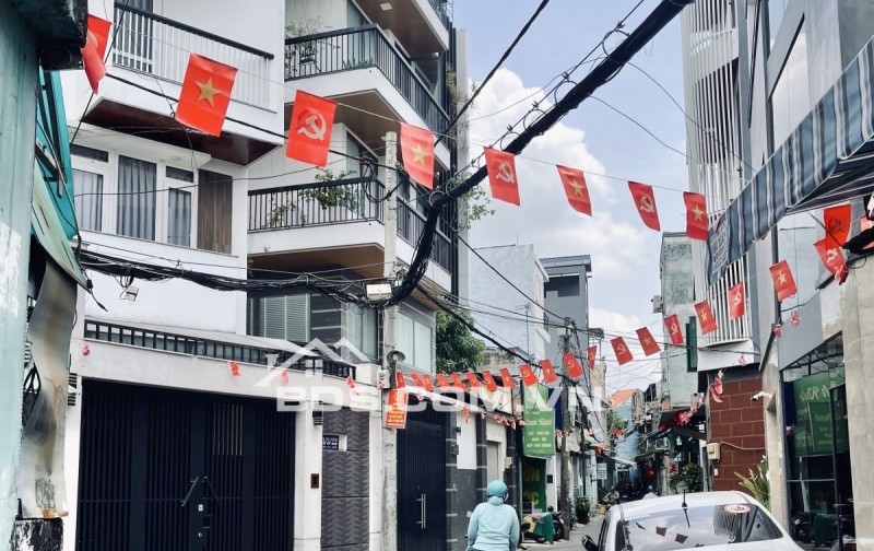 BÁN NHÀ - HXH -QUANG TRUNG - P10-GÒ VẤP – 4 TẦNG - 51M2 (4X12.7) - 4 PHÒNG NGỦ- BAN CÔNG - SỔ VUÔNG ĐẸP - 7.89 Tỷ