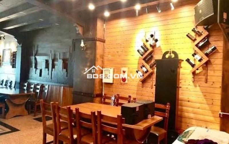 Khách sạn 8 tầng -view biển Nguyễn Tất Thành - Giá chỉ 23 tỷ .