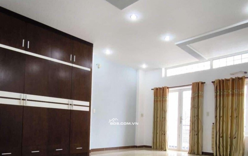 LÊ VĂN SỸ - ĐẸP NGANG 5m x 15m - XÂY 5 TẦNG - Ô TÔ ĐỂ BÊN TRONG- CHỦ XÂY TÂM HUYẾT - SẴN 5PN MASTER + 1P - TIỆN LÀM CHDV CAO CẤP / VĂN PHÒNG.