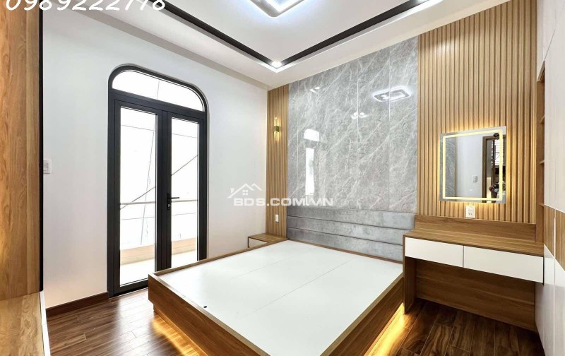 MẶT TIỀN thụt TRẦN QUANG KHẢI- ĐẸP 3 TẦNG - TẶNG NỘI THẤT CƠ BẢN - Ô TÔ TỚI CỬA.