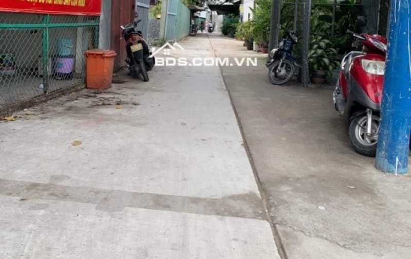 Bán nhà 2 tầng, Bình Tân, gần Hương Lộ 2, hẻm 4m, 4x16, nhỉnh 4 tỷ.