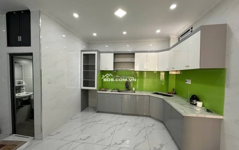 Gò Vấp - Bán nhà hẻm xe hơi thông Nguyễn Văn Lượng, Gò Vấp –  5x16m, 3PN, view sân banh, khu CityLand – giá chỉ 8.5 tỷ
