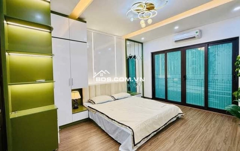 Nhà Đẹp Ngõ Thông Rộng Giáp Nhị, Hoàng Mai 35m, 5 tầng, mt 4m, giá 7.95 tỷ.