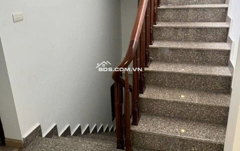 Hiếm ! Nhỉnh 12 Tỷ - Phân Lô - Oto - Kinh Doanh - 42m*4T.