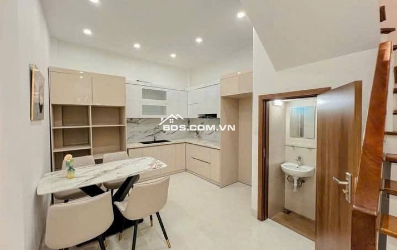 Nhà Đẹp Trương Định, Hoàng Mai 60m, 4 tầng, mt 4m, giá 9.3 tỷ.