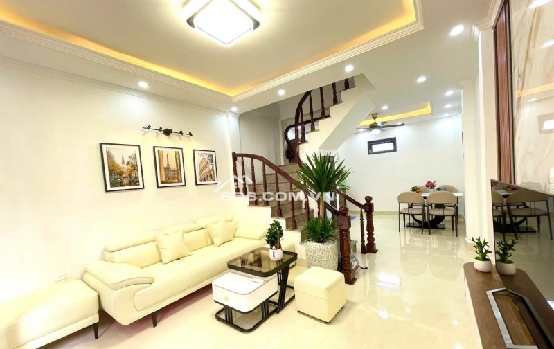 BÁN NHÀ PHỐ KIM GIANG, KDT ĐẠI KIM, GẦN Ô TÔ TRÁNH, 33M2, 6.8 TỶ