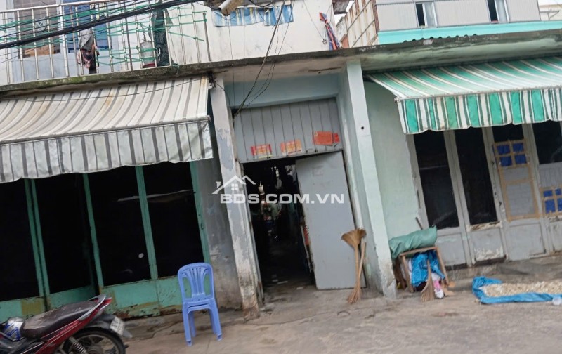 BÁN NHÀ ĐẤT TẠI TP.THỦ ĐỨC. DT 200M2 (CÓ SẴN NHÀ), SHR CHỈ 12 TỶ. LH:0825618919.