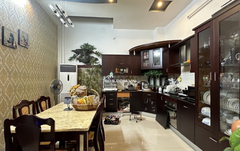 NỞ HẬU TÀI LỘC⭐️ NHÀ 4 TẦNG - DTSD 200m2 - 4PN - NGAY LOTTE MART - KHU CHỢ TÂN QUY - Q7- GIÁ 12.5 tỷ