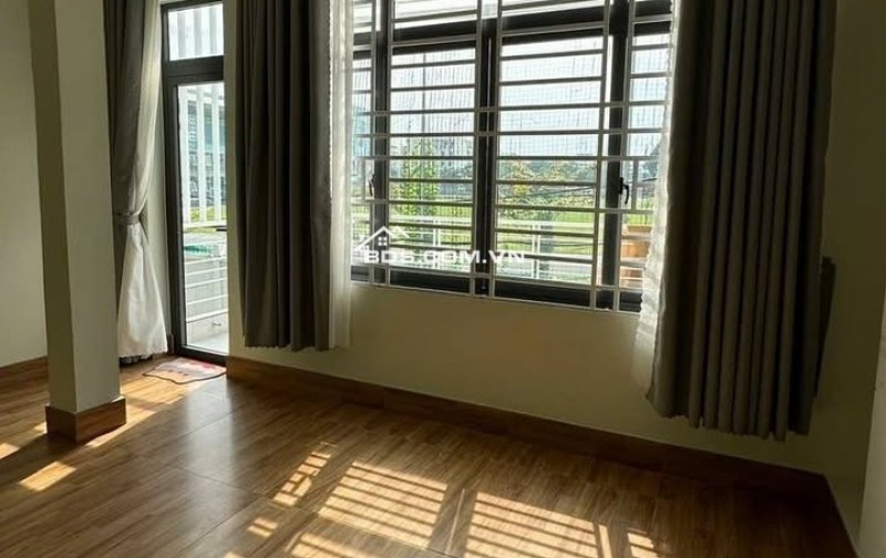 Gò Vấp - Bán nhà hẻm xe hơi thông Nguyễn Văn Lượng, Gò Vấp –  5x16m, 3PN, view sân banh, khu CityLand – giá chỉ 8.5 tỷ