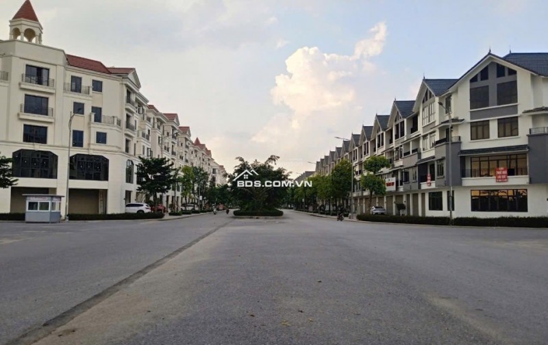 KĐT Hinode - Park: Đất 75m2 phân lô, vỉa hè + đường 2 ôtô tránh - sát QL32