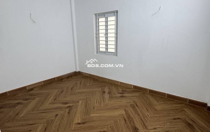 Bán nhà đẹp 48m2 Ngô Gia Tự, Long Biên, Dân xây, Full đồ, 5 tỷ 5