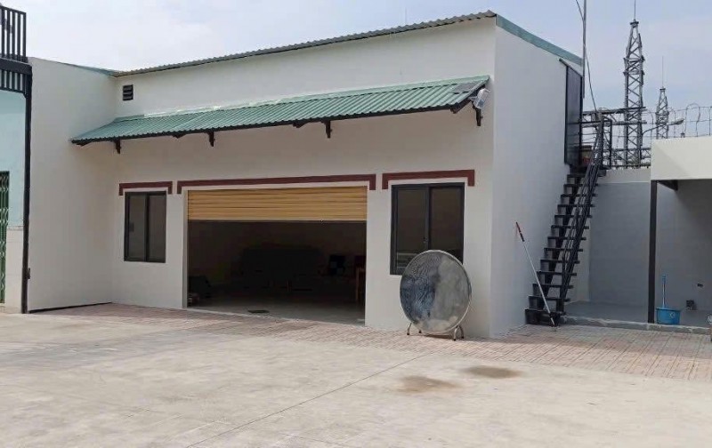 Cho thuê kho xưởng bãi 2600m2 gần Ql1A, ngã tư Đình Quận 12