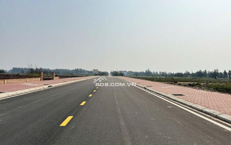 Đất du lịch biển quất lâm.Giờ đầu tư là đón sóng đầu tư của các tập đoàn lớn, kcm visip.khu nghỉ dưỡng tập đoàn Flamigo có cao tốc ven biển