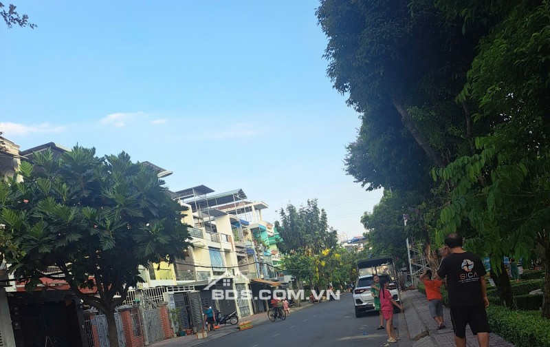 NHÀ 4 TẦNG ĐẸP – MẶT TIỀN BÙI MINH TRỰC – NGANG 4.5M – SÁT CÔNG VIÊN – NHỈNH 9 TỶ